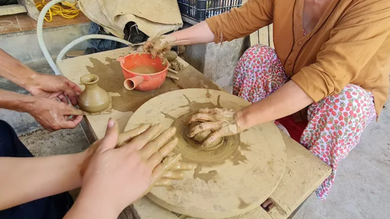 Workshop làm Gốm - Cơ sở trải nghiệm gốm Nguyễn Sáu  (4)